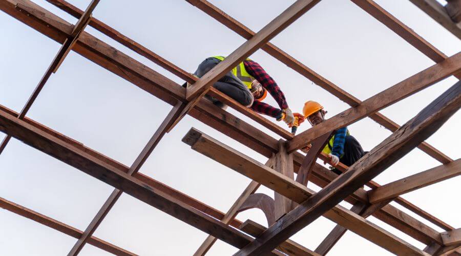 Expert Emergency Roof Repairs services in Aroma Park, IL
